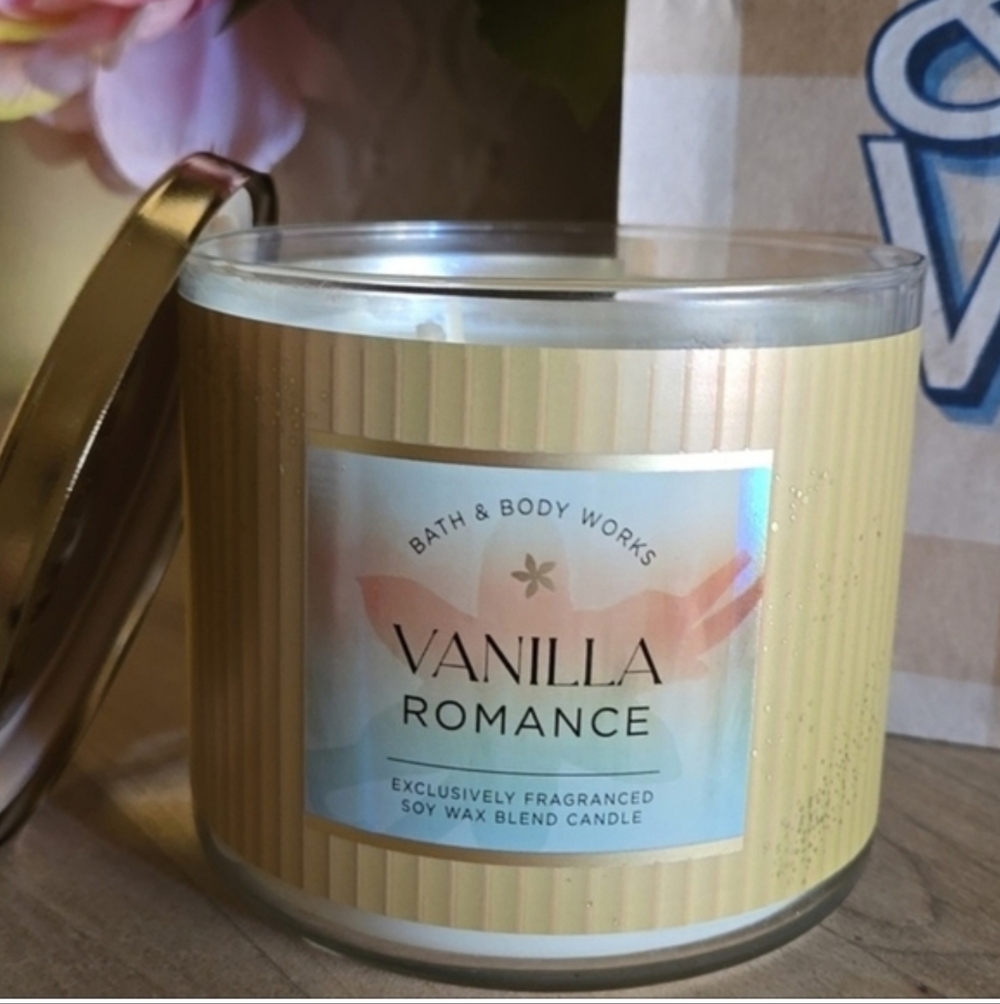 Vanilla Ramance 3-wick Candle